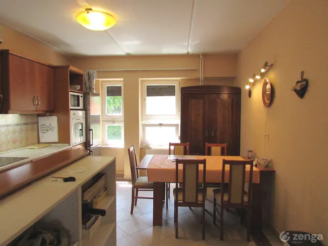 Kiadó lakás Dorog 69 nm