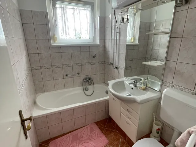 Kiadó lakás Székesfehérvár, Belváros 54 nm