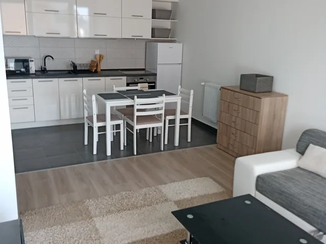 Eladó lakás Székesfehérvár, Harmatosvölgy 44 nm