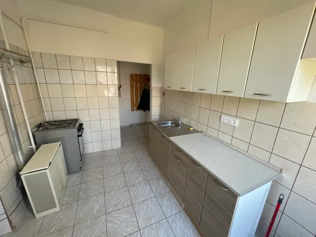 Kiadó lakás Székesfehérvár, Belváros 36 nm