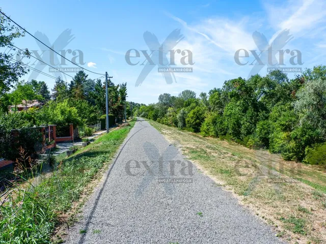 Eladó telek Szeged 2393 nm