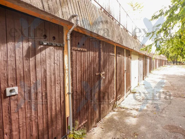 Eladó garázs Szeged 14 nm