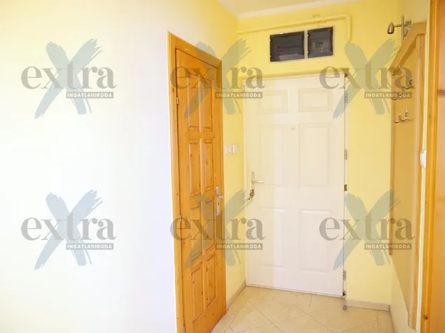 Eladó kereskedelmi és ipari ingatlan Szeged 70 nm