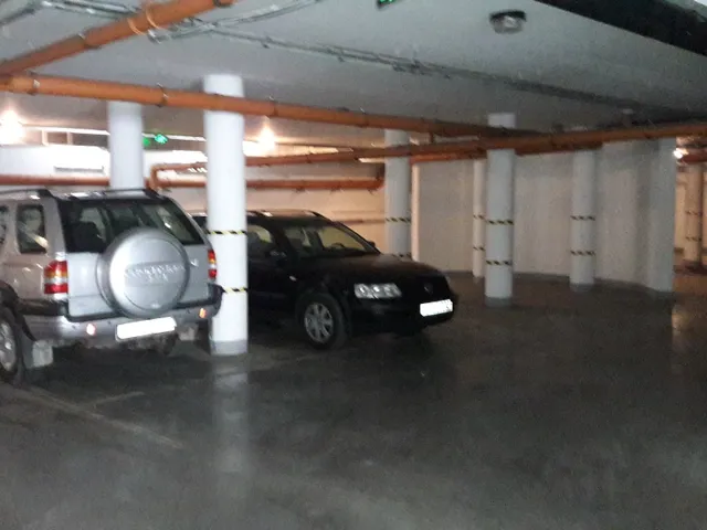 Kiadó garázs Kaposvár, Belváros, Berzsenyi Dániel utca 13 nm