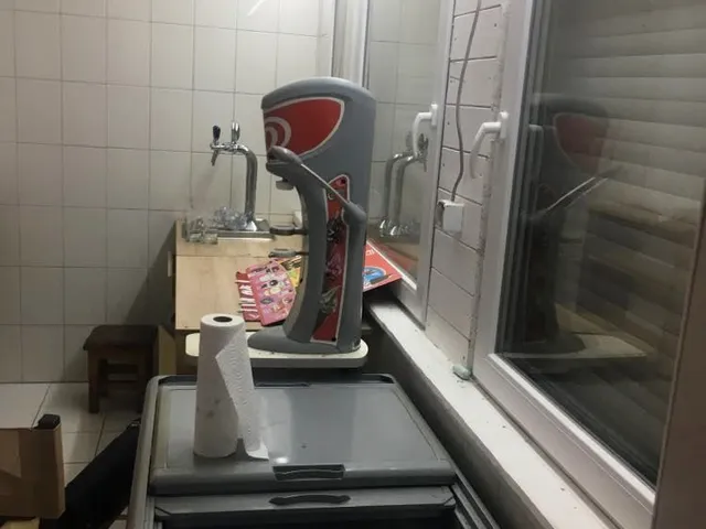 Eladó kereskedelmi és ipari ingatlan Balatonlelle, Szent István tér 50 nm