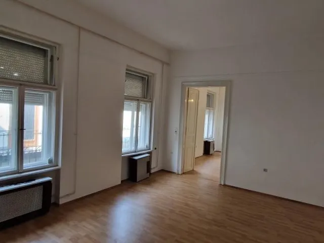 Eladó lakás Kaposvár, Belváros 93 nm
