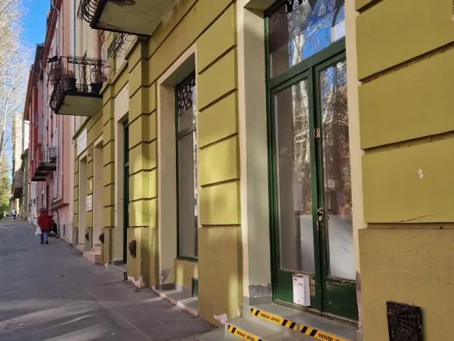Kiadó kereskedelmi és ipari ingatlan Kaposvár, Belváros 43 nm