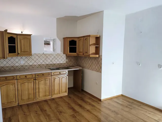 Eladó ház Kisasszond, Kossuth Lajos utca 120 nm