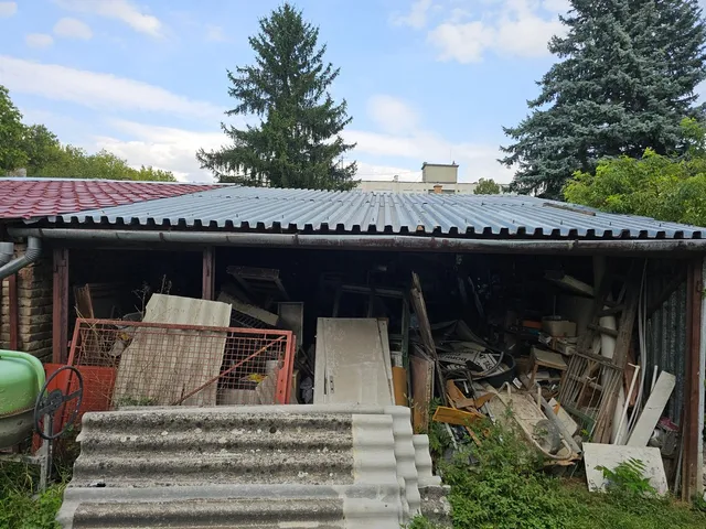 Eladó garázs Kaposvár, Belváros, Fő utca 55 nm