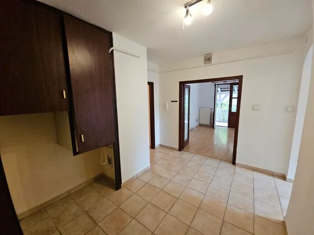 Eladó lakás Kaposvár, Tüskevár, Jutai út 80 nm