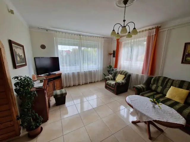 Eladó ház Kaposvár, Tüskevár, Könyves Kálmán 92 nm