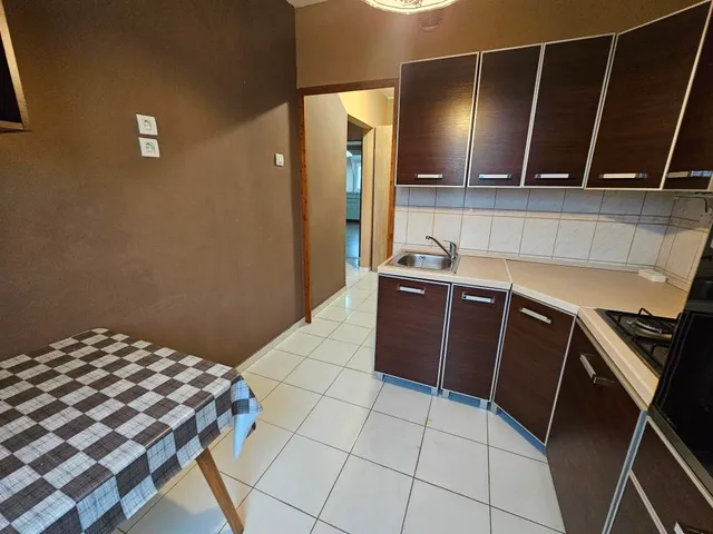 Eladó lakás Kaposvár, Béke-Füredi lakótelep, Béke utca 50 nm