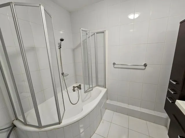 Eladó lakás Kaposvár, Béke-Füredi lakótelep, Béke utca 50 nm