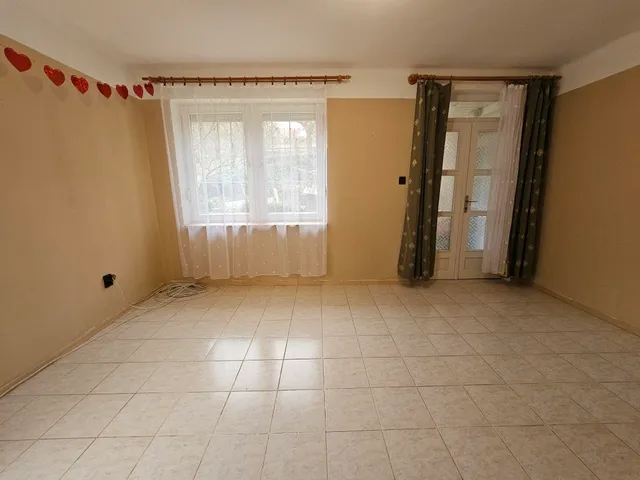 Kiadó lakás Kaposvár, Cser, Bláthy Ottó utca 90 nm