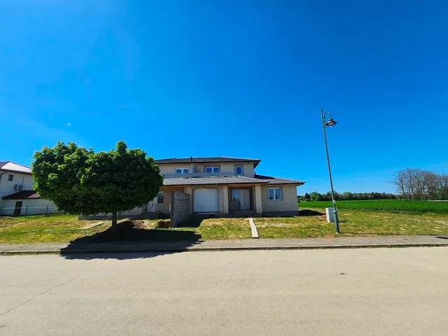 Eladó ház Kaposvár, Kisgát 147 nm