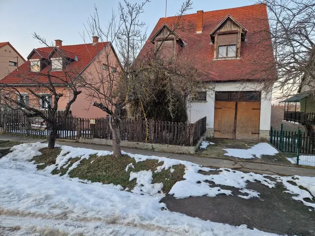 Eladó ház Kaposvár, Cser 150 nm