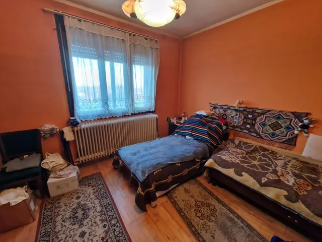 Eladó ház Kaposvár, Cser, Beszédes József utca 150 nm