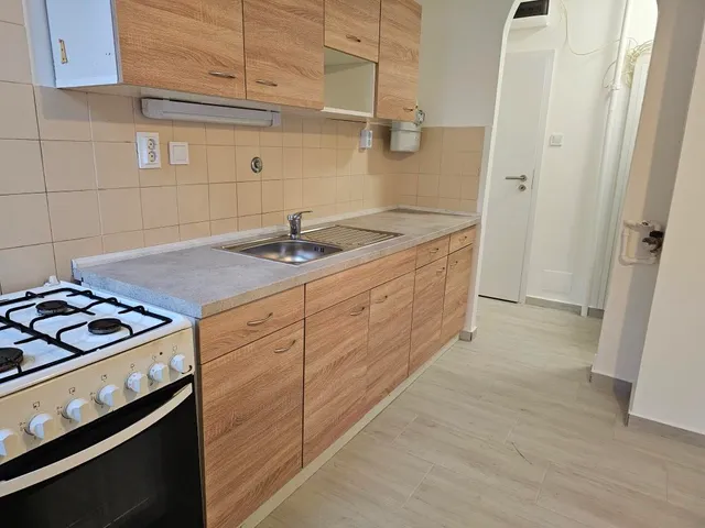 Kiadó lakás Kaposvár, Belváros, 48-as Ifjúság útja 43 nm