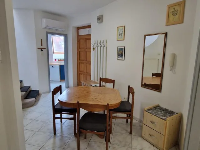 Kiadó lakás Kaposvár, Belváros, Teleki utca 87 nm