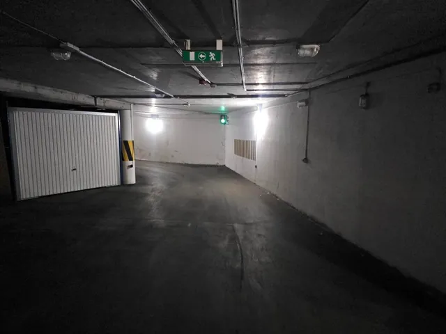 Kiadó garázs Kaposvár, Belváros, Berzsenyi Dániel utca 13 nm