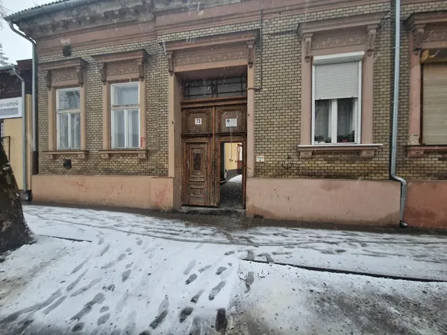 Eladó lakás Kaposvár, Belváros 26 nm