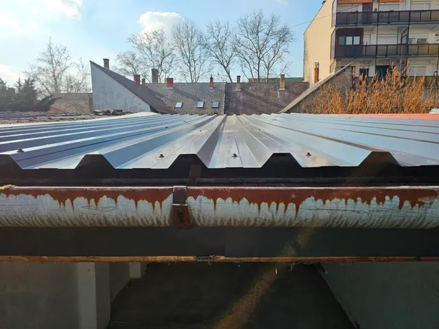 Eladó garázs Kaposvár, Belváros, Gróf Apponyi Albert utca 17 nm