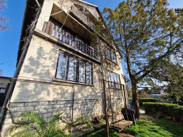 Eladó ház Kaposvár, Donner 236 nm