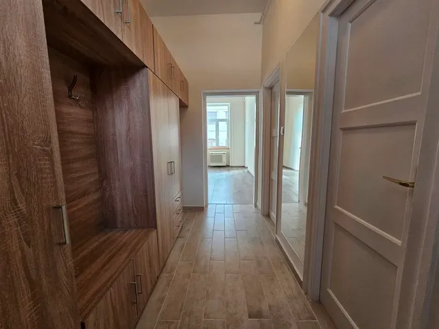 Kiadó lakás Kaposvár, Belváros, Baross Gábor utca 38 nm