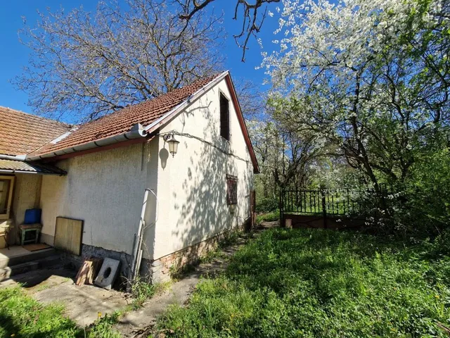 Eladó ház Kaposvár, Mogyoró utca 75 nm