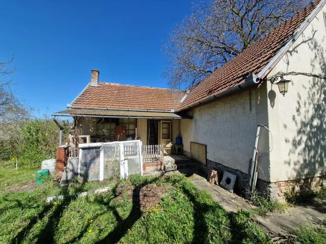 Eladó ház Kaposvár, Mogyoró utca 75 nm