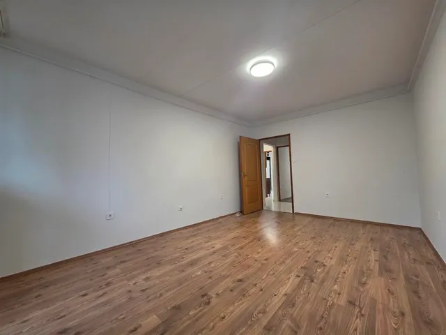 Kiadó lakás Kaposvár, Béke-Füredi lakótelep, Béke utca 49 nm