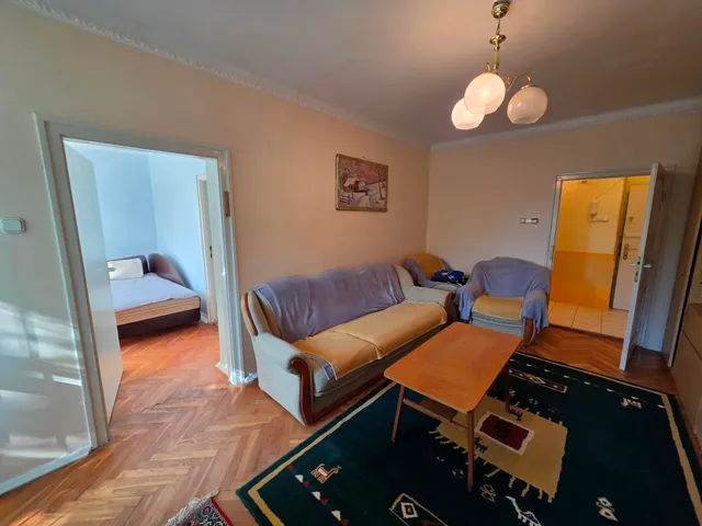 Kiadó lakás Kaposvár, Belváros, Gróf Apponyi Albert köz 52 nm