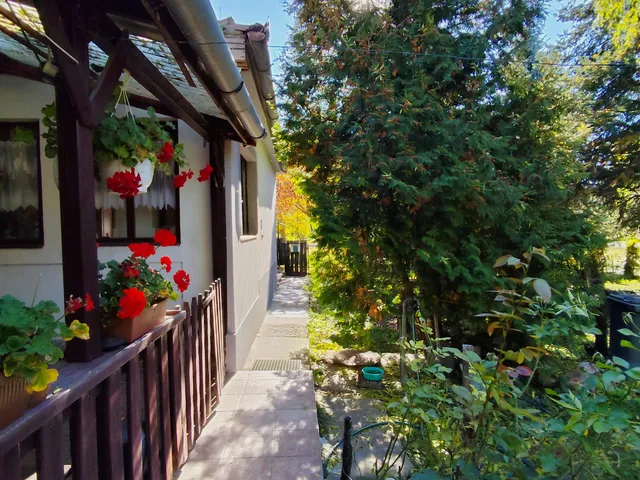 Eladó ház Vécs 75 nm