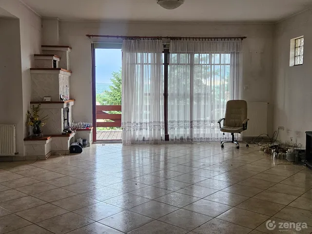 Eladó ház Gödöllő, Blaha 300 nm