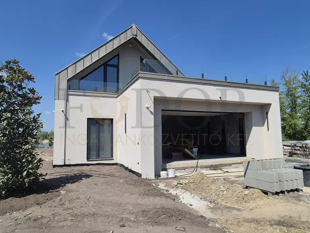 Eladó telek Délegyháza 714 nm