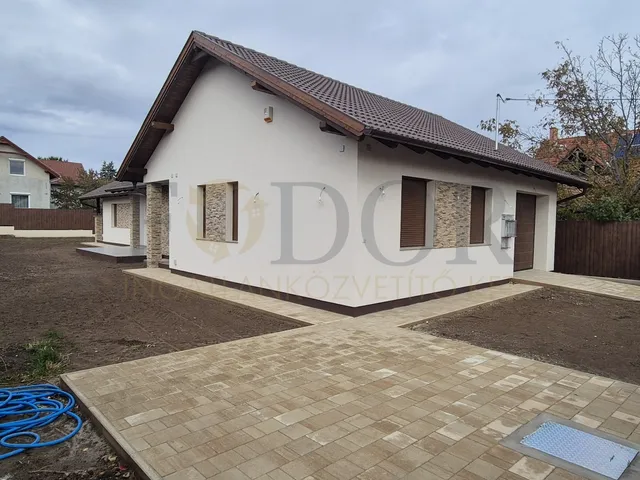 Eladó ház Gyál 158 nm