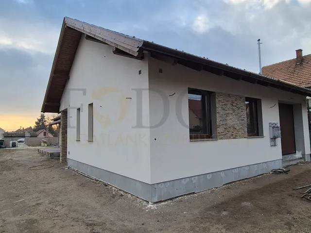 Eladó ház Gyál 158 nm