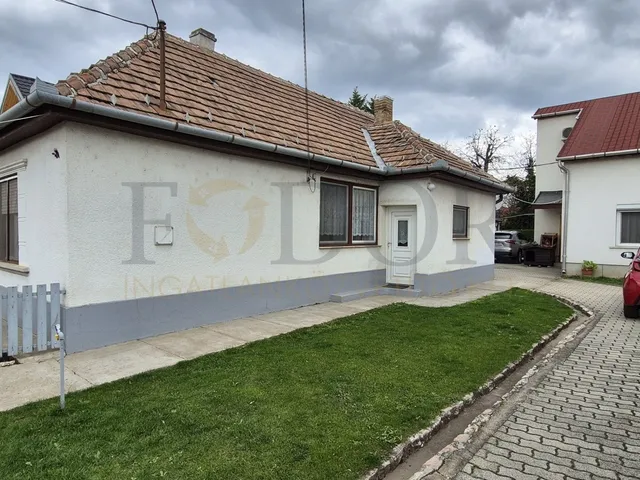 Eladó ház Budapest XVIII. kerület, Kossuth Ferenc-telep 166 nm
