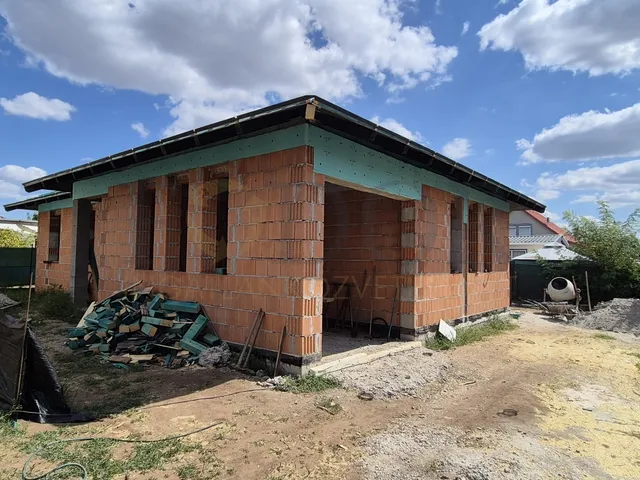 Eladó ház Gyál 99 nm