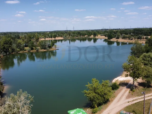 Eladó mezőgazdasági ingatlan Majosháza 90000 nm