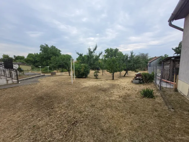 Eladó ház Tápióság 150 nm