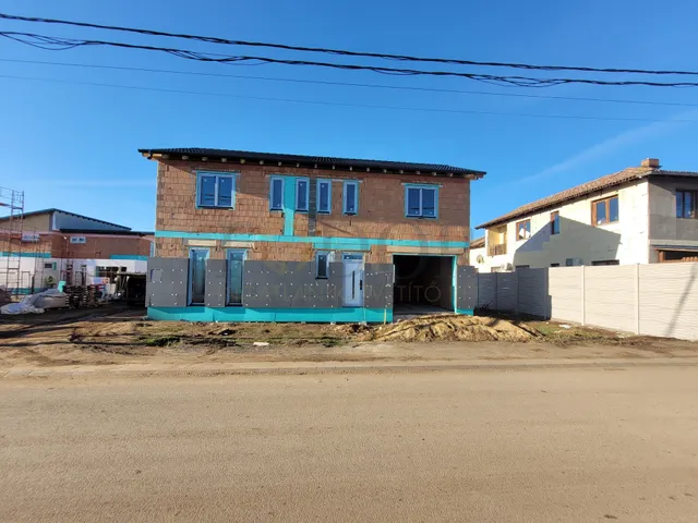 Eladó ház Budapest XVIII. kerület, Almáskert 146 nm