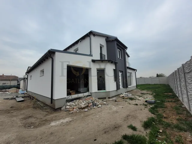 Eladó ház Budapest XVIII. kerület, Almáskert 146 nm