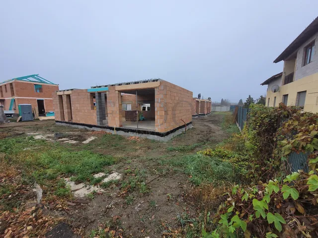 Eladó ház Budapest XVIII. kerület, Almáskert 152 nm