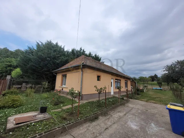Eladó ház Gomba 56 nm