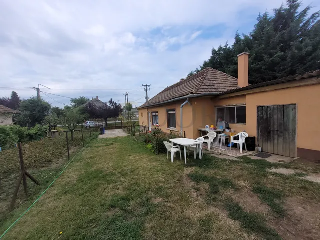 Eladó ház Gomba 56 nm
