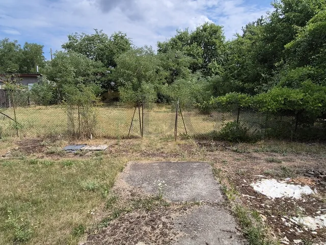 Eladó telek Gyál 847 nm