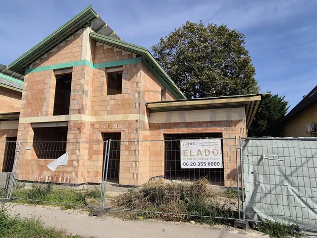 Eladó ház Budapest XVIII. kerület, Újpéteritelep 122 nm