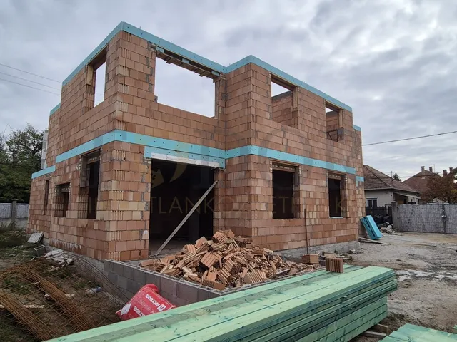 Eladó ház Budapest XVIII. kerület, Erdőskert 135 nm