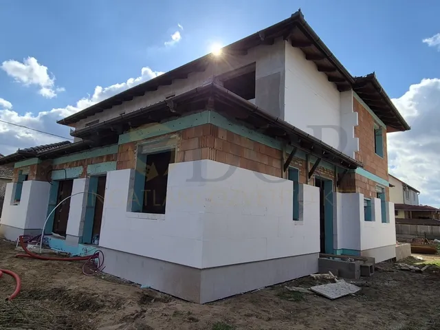 Eladó ház Budapest XVIII. kerület, Erdőskert 135 nm